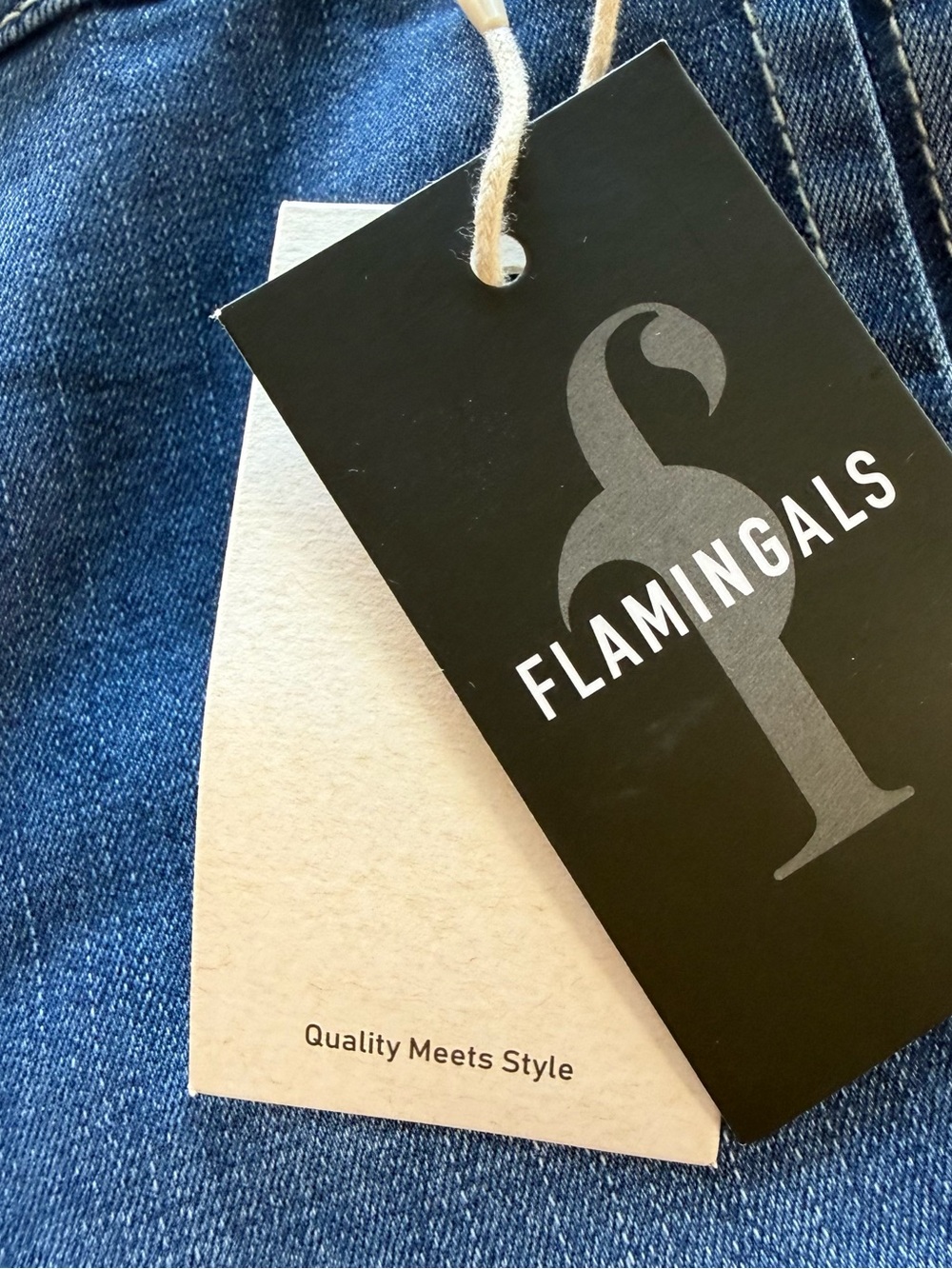 NWT Flamingals Medium Wash Pintuck Front Seam Straight Leg Jeans Size 2XL - Picture 10 of 14
